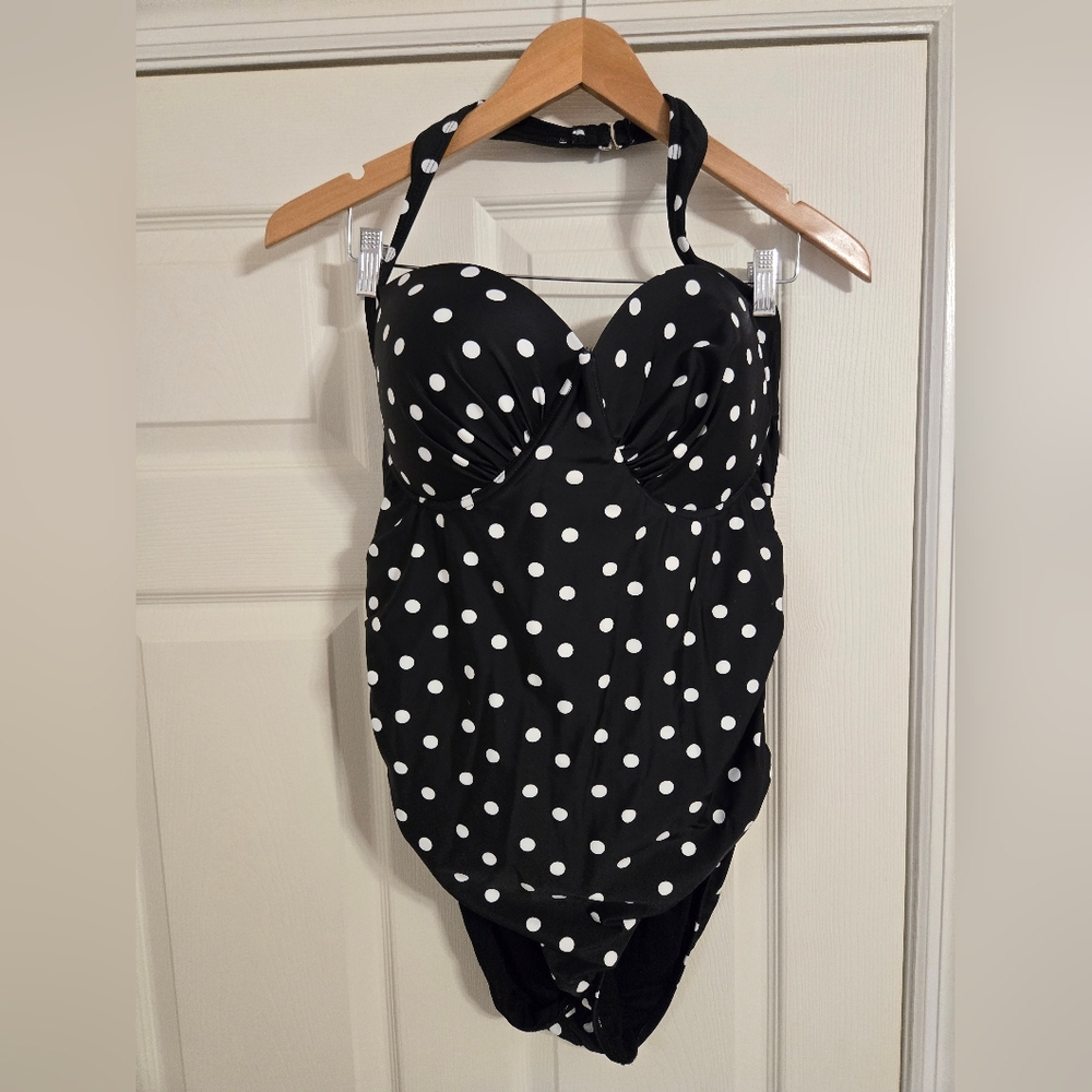Simply Fit Black and White Polka Dot Halter Swimsuit Size 1X